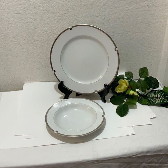 2 Mikasa Invitation Platinum L5615  11" Dinner & 8” Salad Plate Platinum Rimmed - Picture 8 of 10